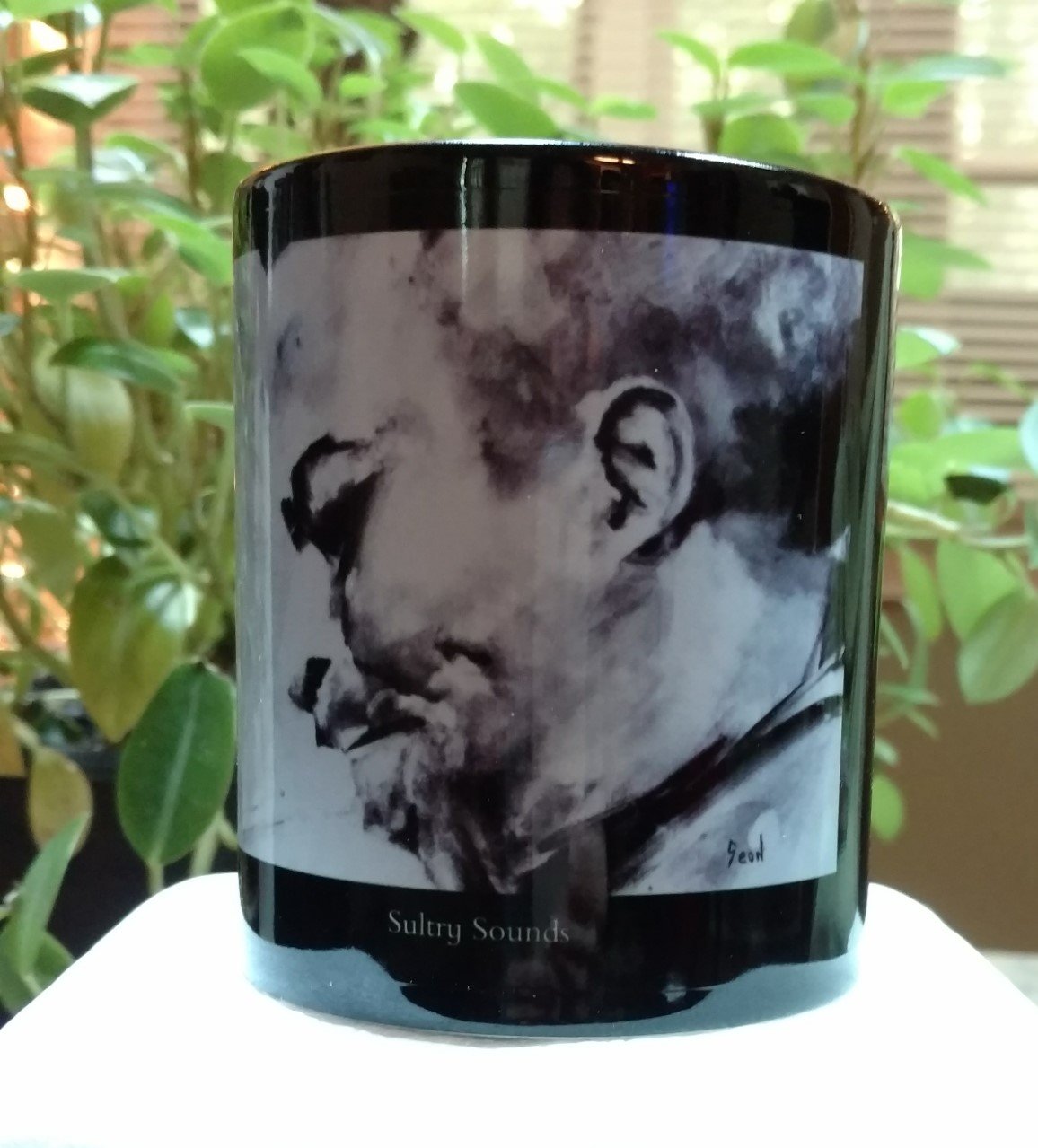 B/W Trumpet Player 11 oz Ceramic Mug